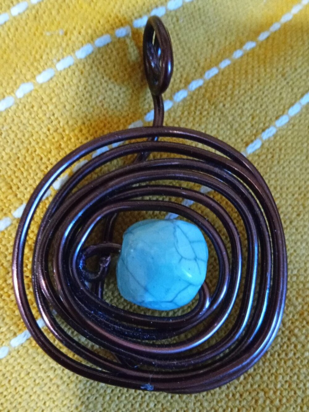 WIRE PENDANT